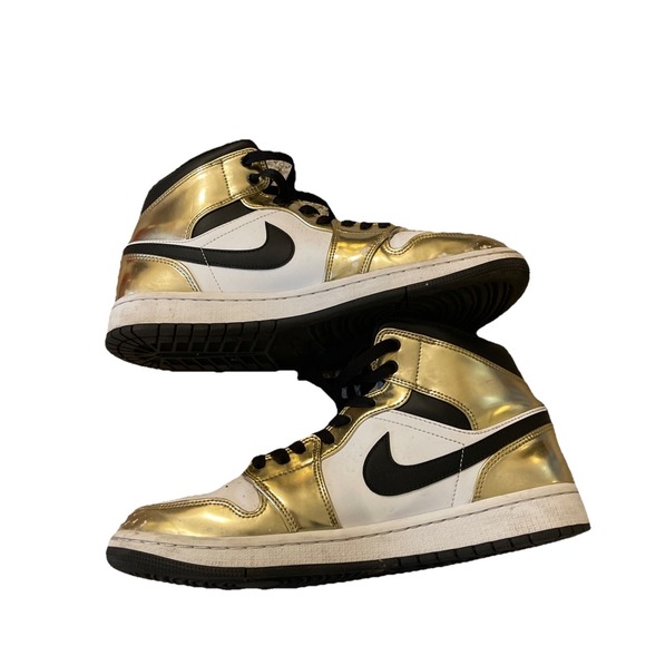 Jordan Other - Nike Men's Metallic Gold White Black Air Jordan 1 Shoes Size 10 DC1419-700